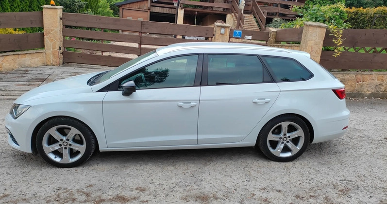 Seat Leon cena 62000 przebieg: 180000, rok produkcji 2017 z Chocz małe 106